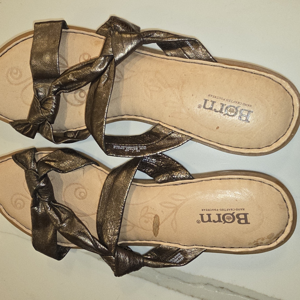 Born Women's Metallic Sandals